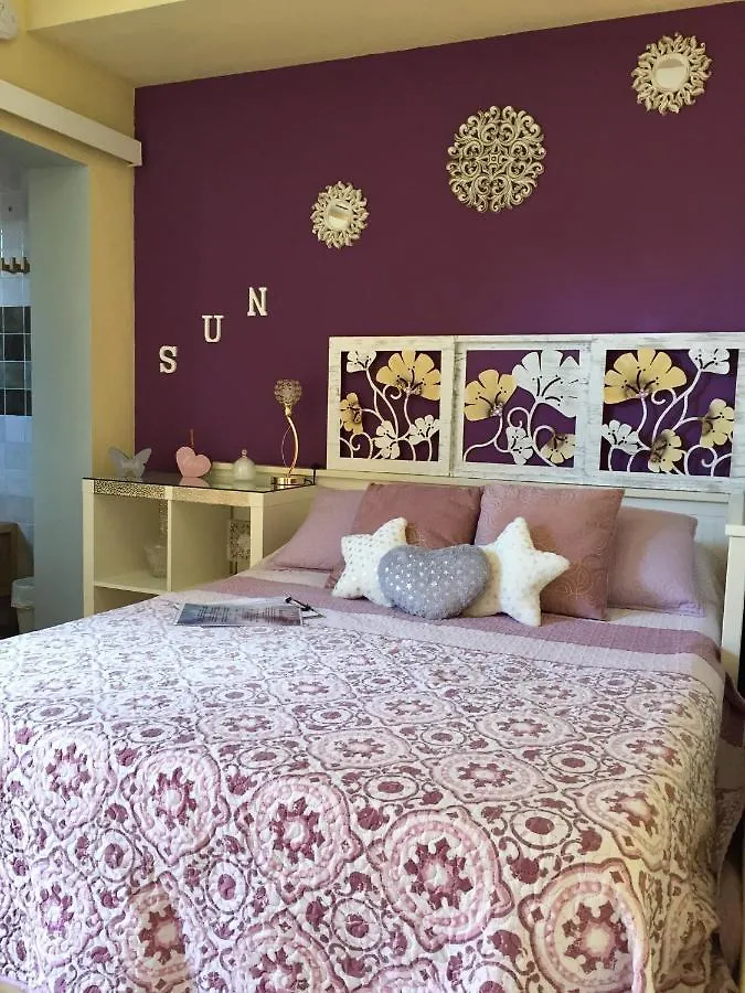 Homestay Cool Garden And Suite Mairena del Aljarafe