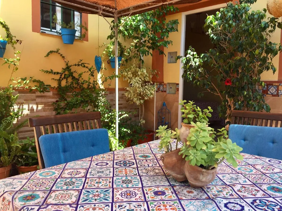 Cool Garden And Suite Mairena del Aljarafe