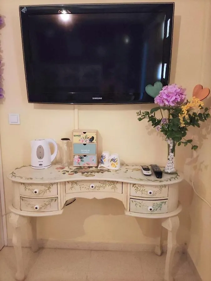 Homestay Cool Garden And Suite Mairena del Aljarafe