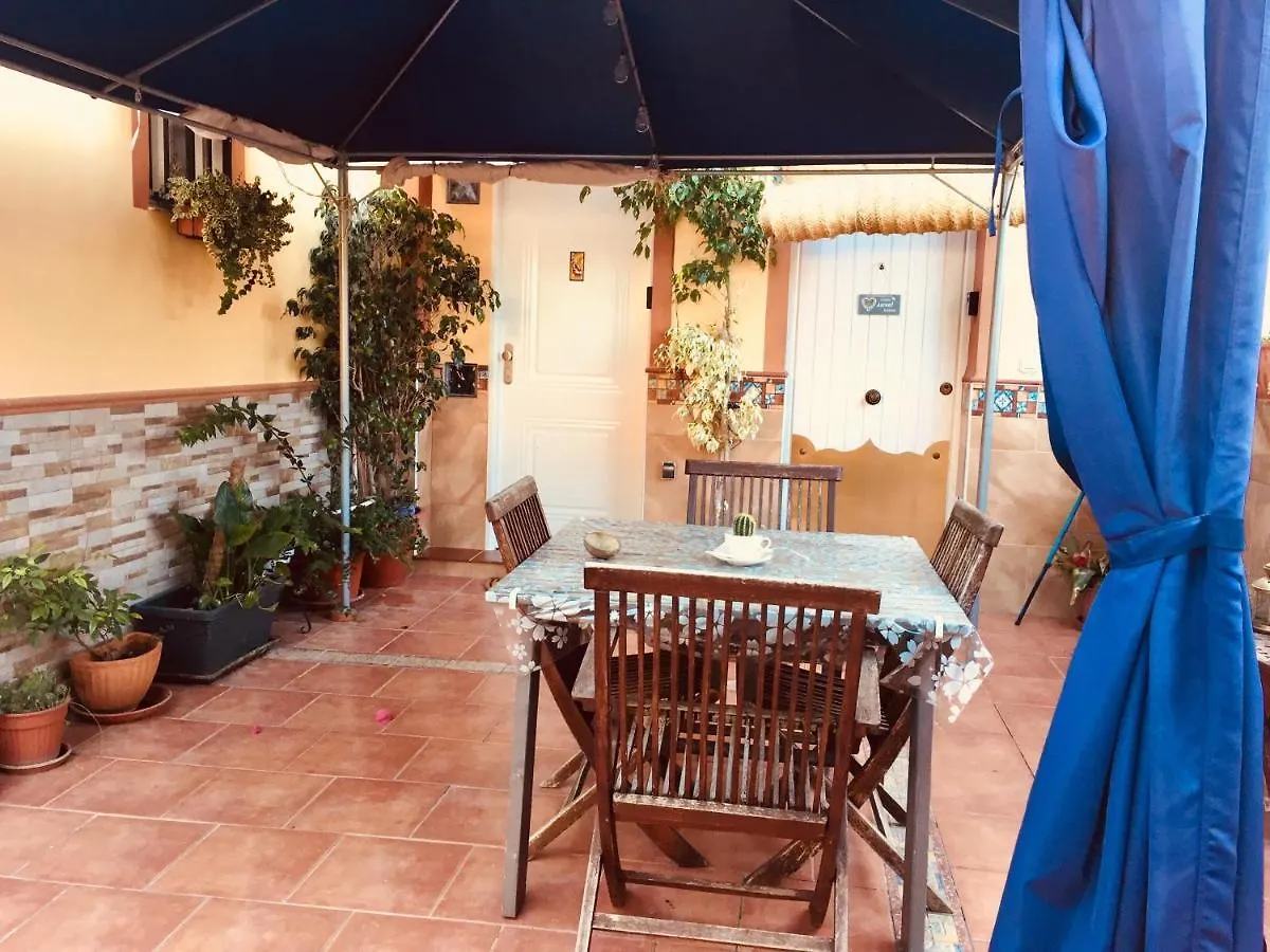 Cool Garden And Suite Mairena del Aljarafe