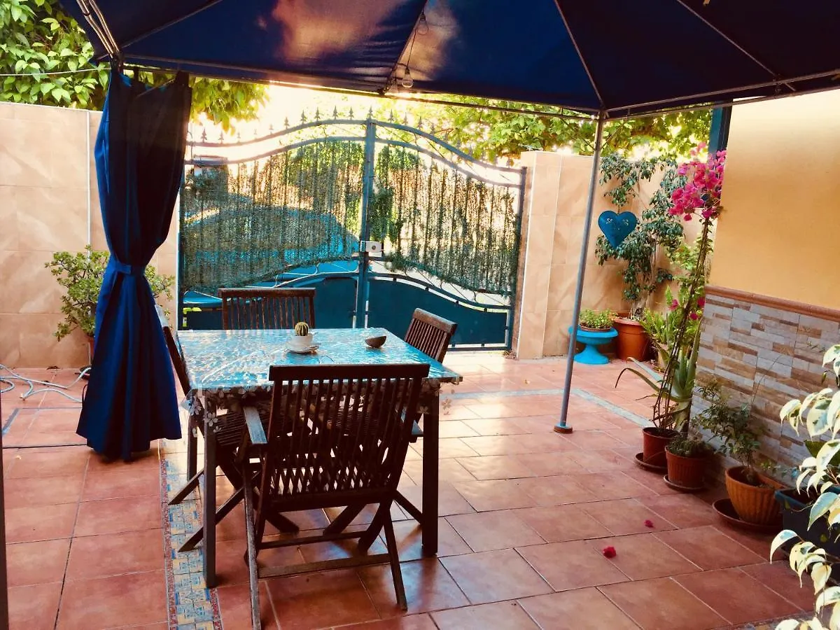 Cool Garden And Suite Mairena del Aljarafe Homestay